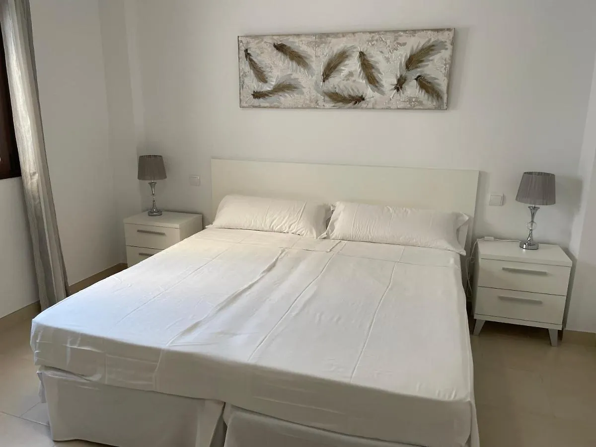Royal Suites Estepona By Croma إسبانيا