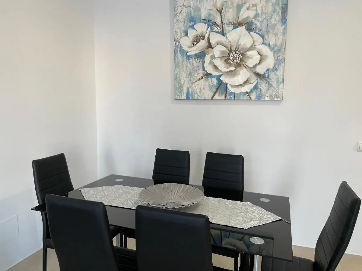 Royal Suites Estepona By Croma 3*,  إسبانيا
