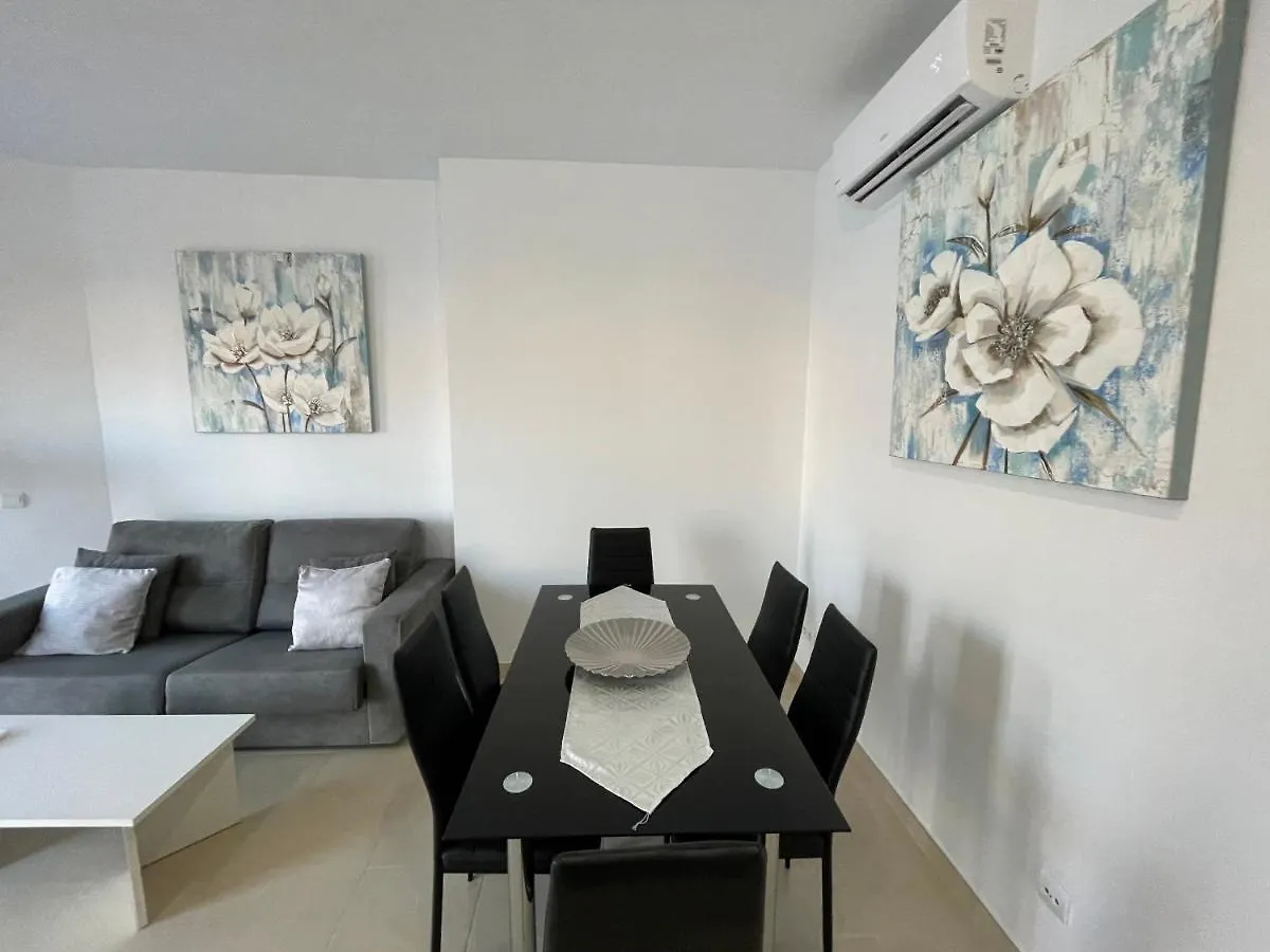 Royal Suites Estepona By Croma 3*,  إسبانيا